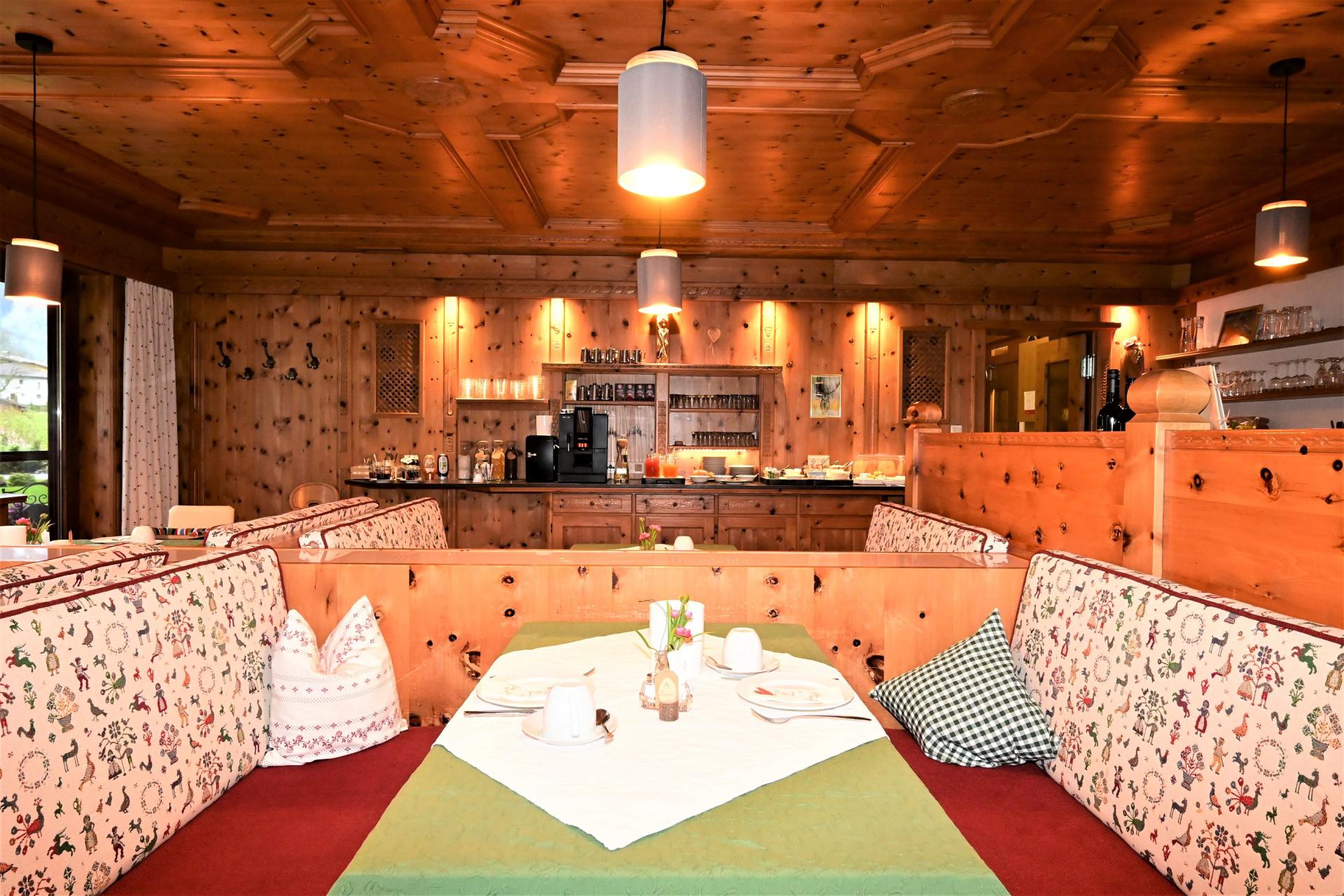 Zirbenstube im DAS ALPSPITZ