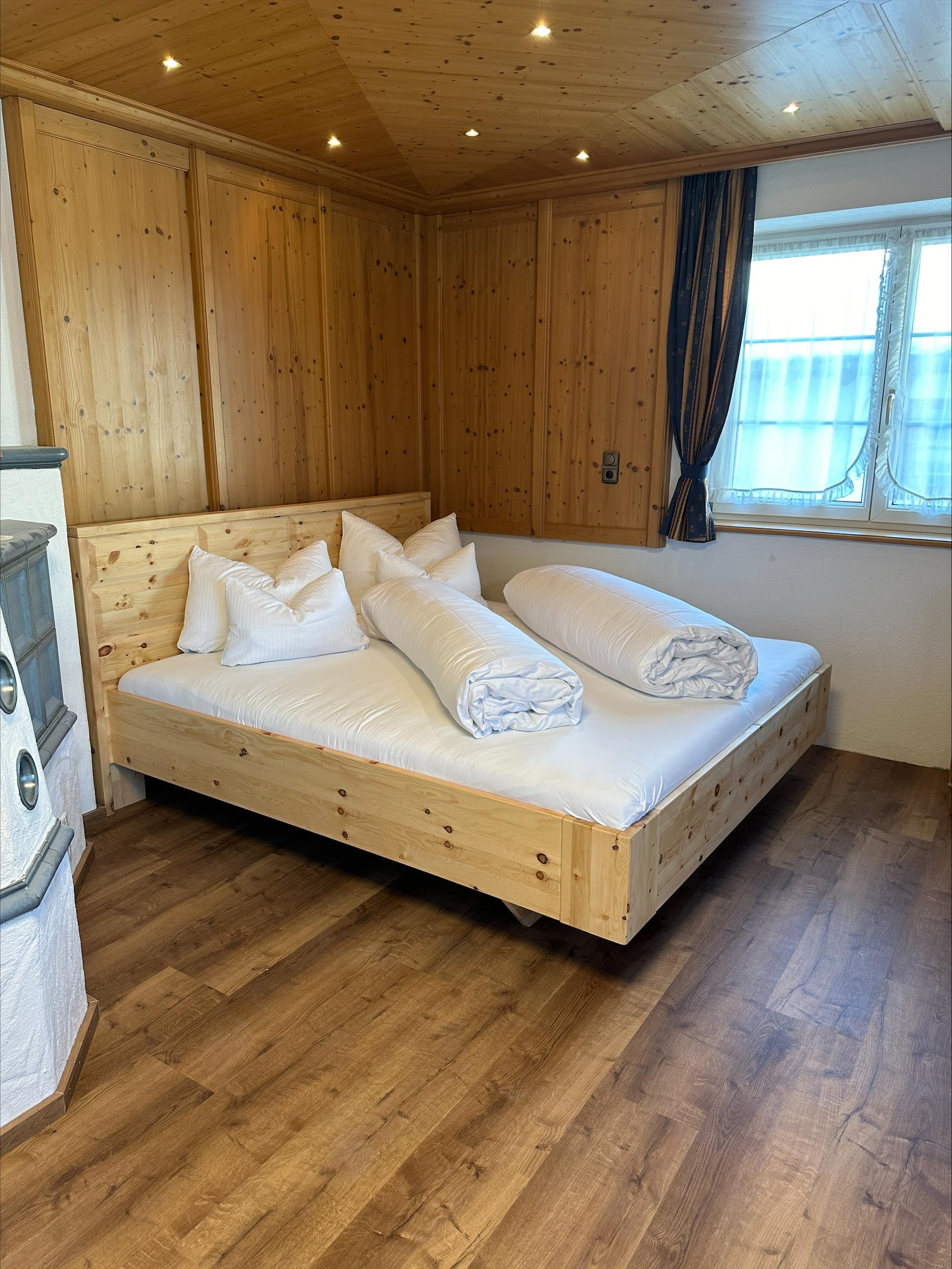 Deluxe Apart