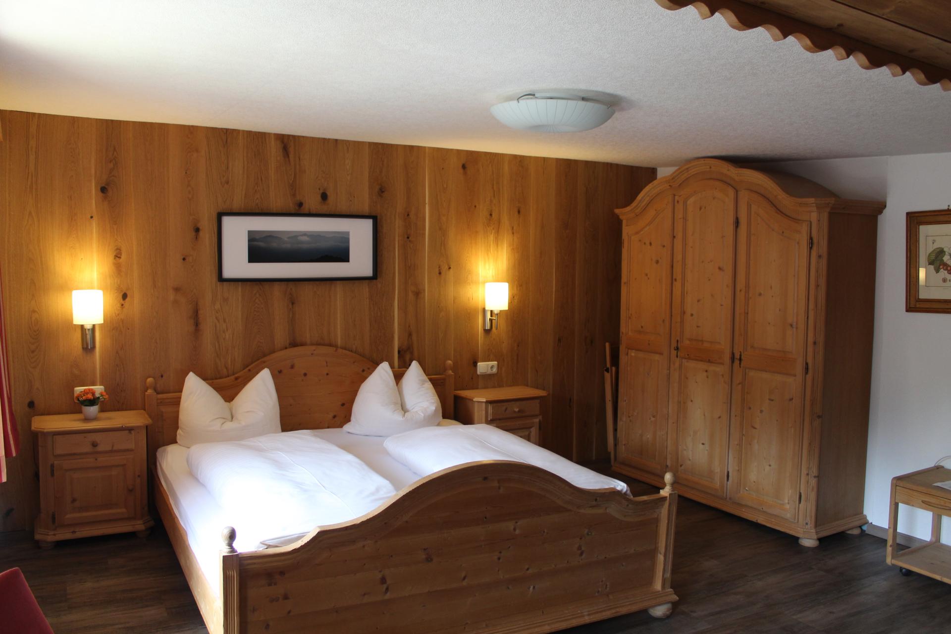 Ferienwohnung Enzian – Schlafzimmer