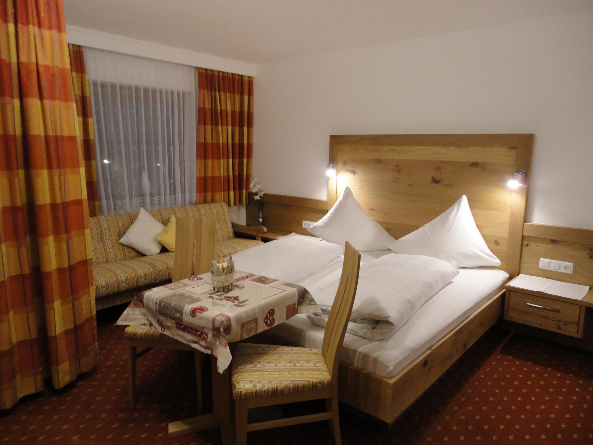 Doppelzimmer 1 Enzian