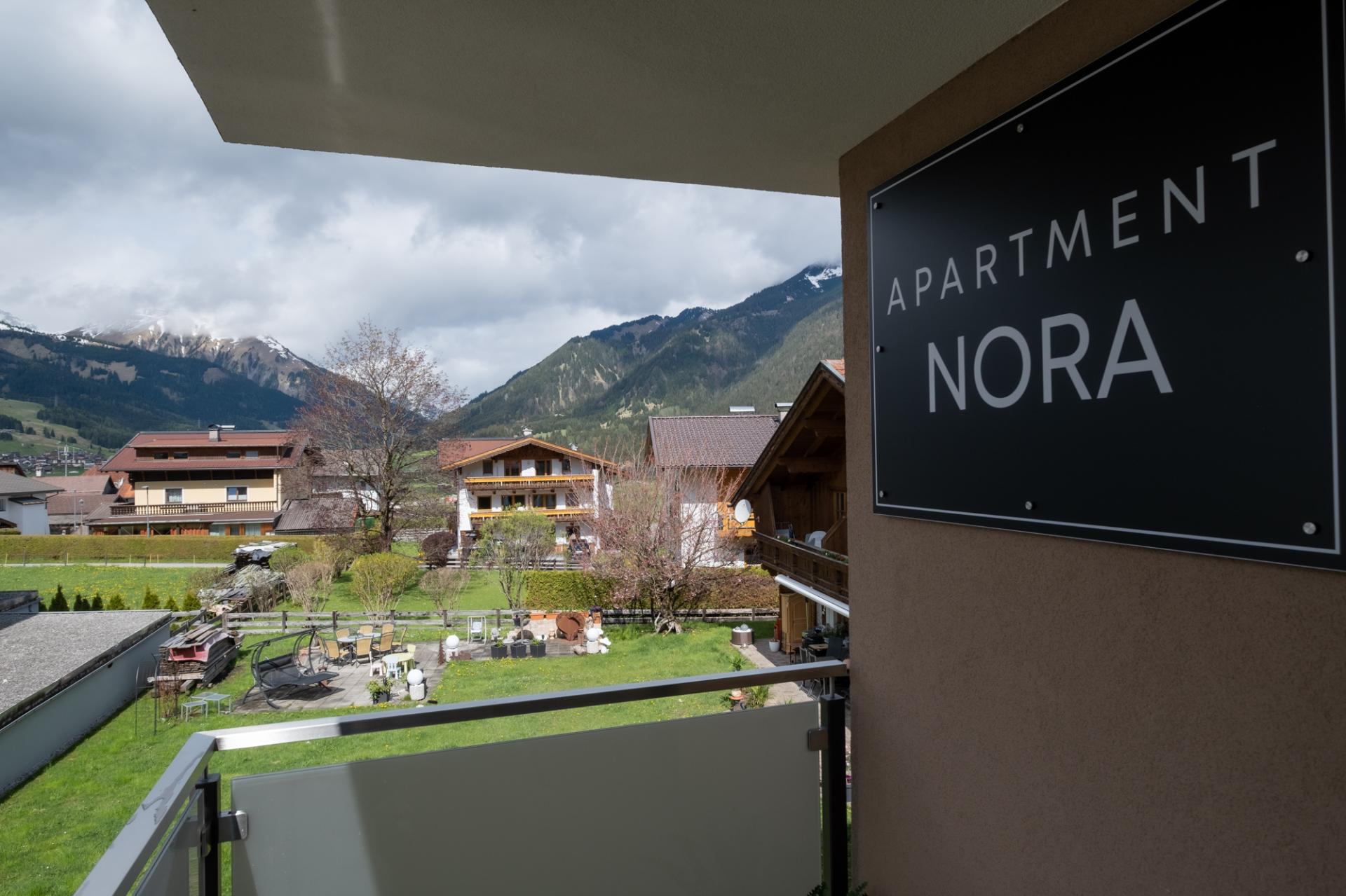 Balkon des Apartment Nora mit Blick auf Ehrwald